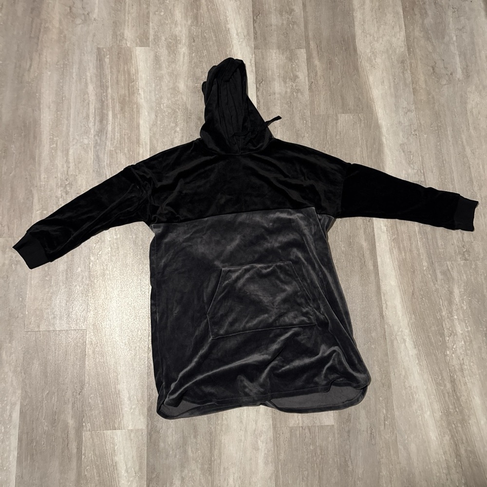 DKNY Black Velvet Hooded Pajama Sweatshirt